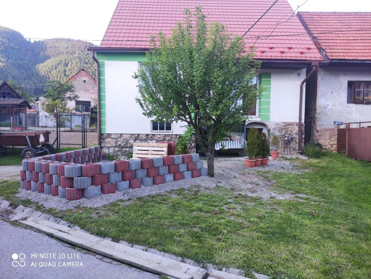 Apartman Lucky 5 Izbovy Rodinny Dom Экстерьер фото